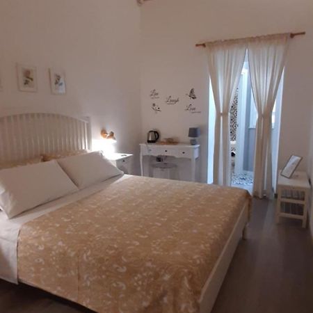 Il Poggiolo Fiorito Otel Taranto Dış mekan fotoğraf