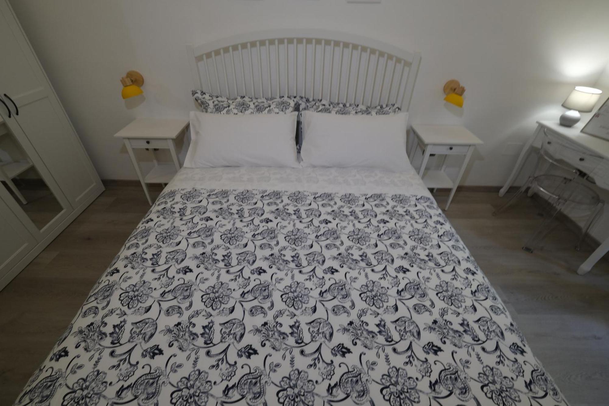 Il Poggiolo Fiorito Otel Taranto Dış mekan fotoğraf
