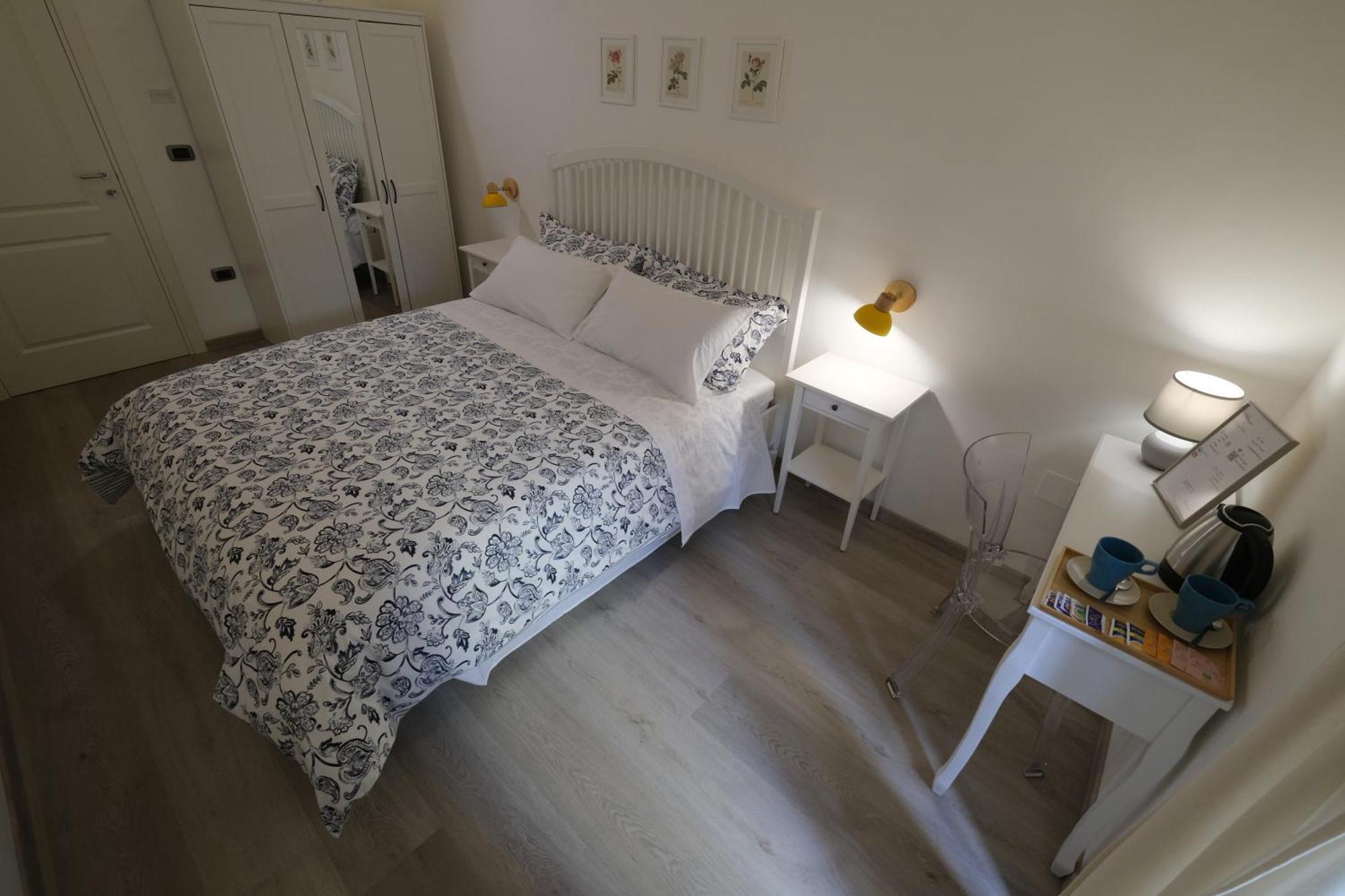 Il Poggiolo Fiorito Otel Taranto Dış mekan fotoğraf
