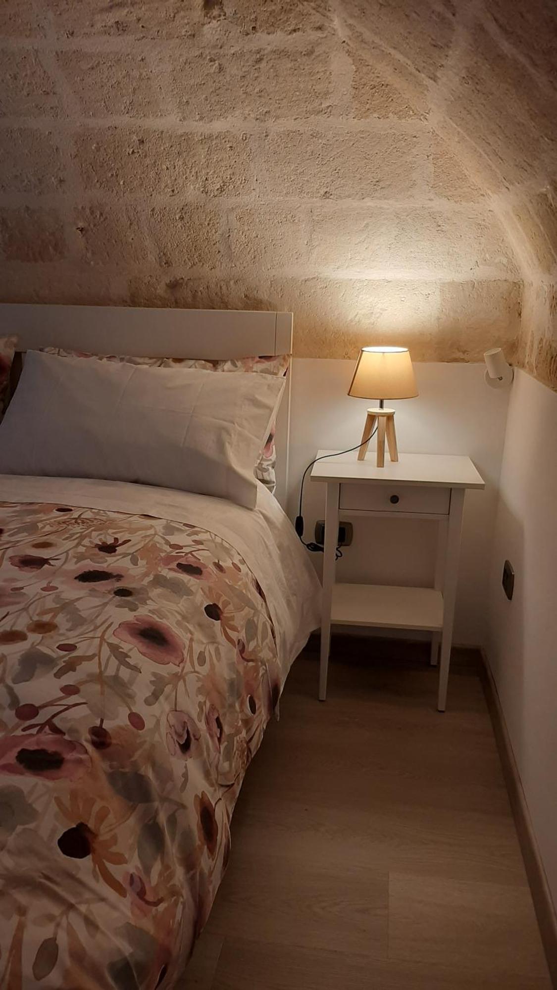 Il Poggiolo Fiorito Otel Taranto Dış mekan fotoğraf